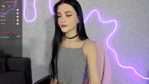 Molly - online show from October 13, 2:25 am