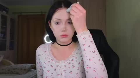 molly_millerr online show from March 17, 8:02 pm