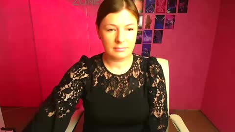 Molly online show from April 22, 11:40 am