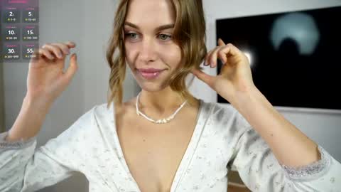 Snapshot of molly_p chatting on October 13, 7:11 am VIP page OnlyFans is absolutely FREE for ONE month online show from October 13, 7:11 am