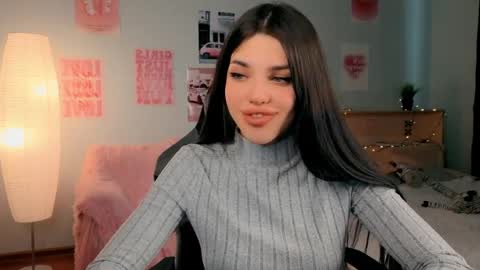 Molly online show from March 29, 5:39 am