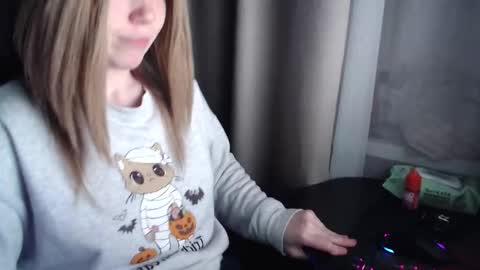 I have new photos come and see with love Molly online show from October 28, 7:30 pm