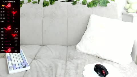 Snapshot of molly_sweetbaby chatting on December 28, 3:04 pm Ill tell you when were private online show from December 28, 3:04 pm