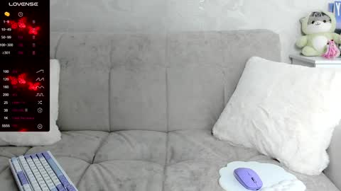 Snapshot of molly_sweetbaby chatting on December 27, 2:55 pm Ill tell you when were private online show from December 27, 2:55 pm