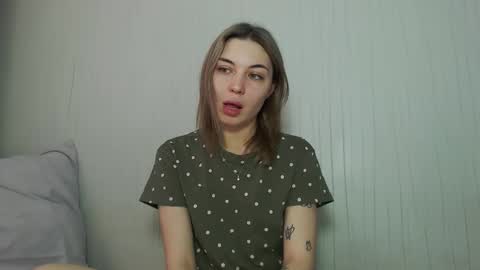 molly_wheel online show from February 12, 9:10 am