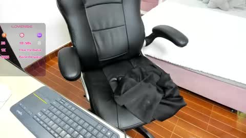 Molly  online show from February 20, 11:31 am