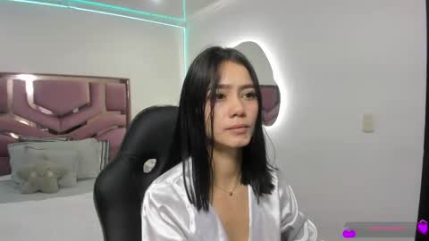 Molly  online show from March 1, 11:39 am