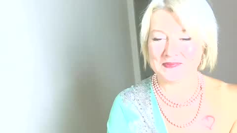 Mollyjoyq online show from July 28, 7:39 pm