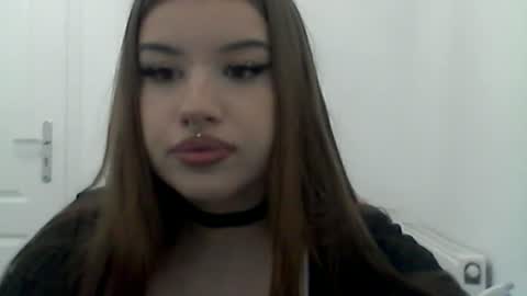 Molly online show from July 10, 2:28 pm