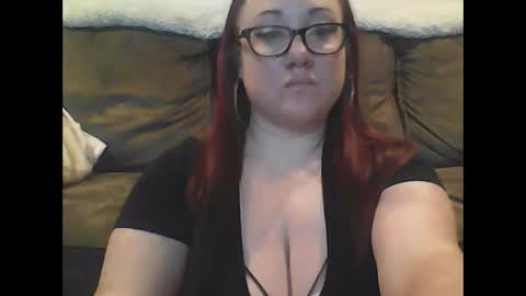 mommies_mooseknuckle online show from September 19, 1:37 am
