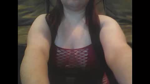 mommies_mooseknuckle online show from October 17, 1:25 pm