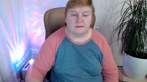 Mommy99X online show from December 4, 7:39 am