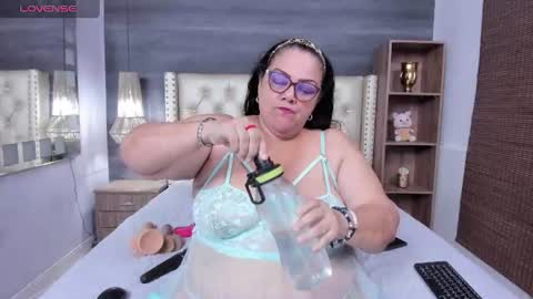 Jelitza online show from June 16, 3:07 am