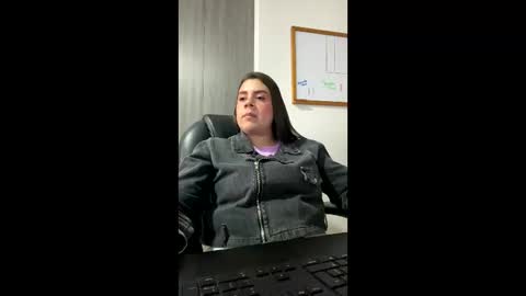 Snapshot of mona28__ chatting on September 25, 12:04 pm Mona online show from September 25, 12:04 pm