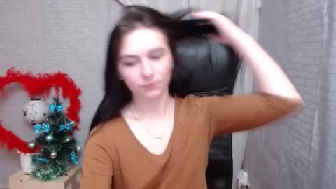 monakali online show from December 19, 8:13 am