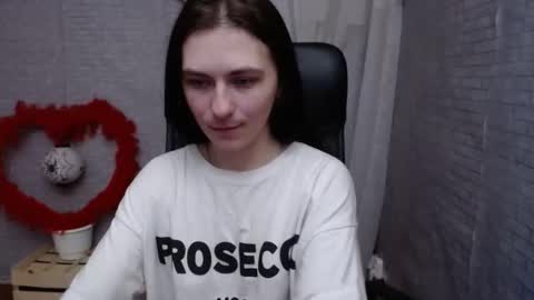 monakali online show from March 6, 8:08 am