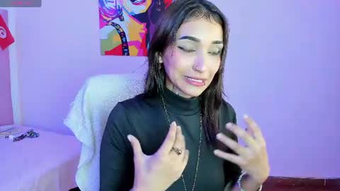 Monica online show from July 3, 8:04 pm