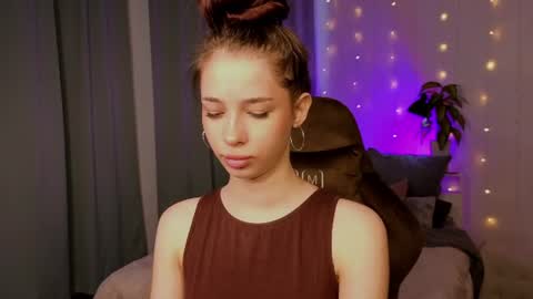 Hi  Im Monica  online show from July 18, 1:46 pm