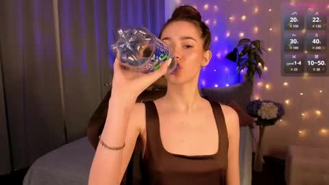 Hi  Im Monica  online show from June 4, 1:59 pm