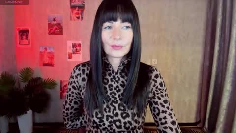 Monica online show from October 5, 12:32 pm