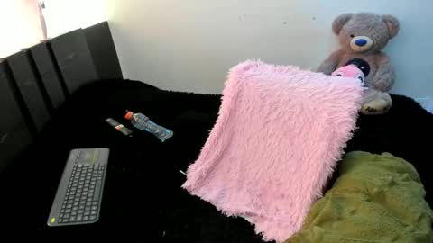 Monica online show from June 10, 4:16 pm