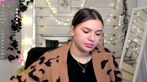 Monika online show from January 7, 1:58 pm