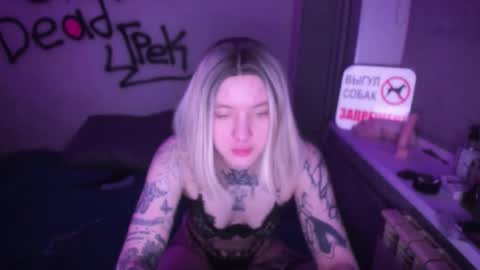 monikalowww online show from March 11, 10:23 pm