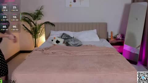 MoniKa online show from May 6, 4:38 am
