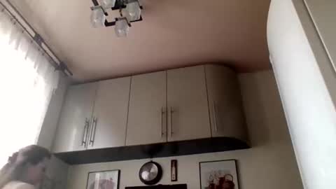 moodiemira online show from March 17, 1:26 pm