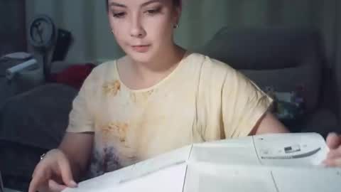 moodiemira online show from September 29, 4:01 pm