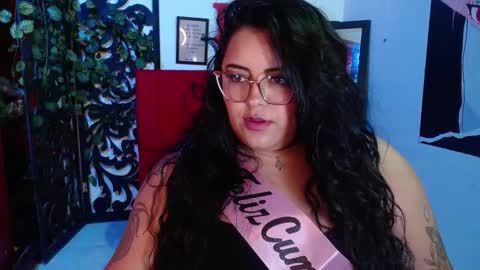 moon_sunflowers online show from November 24, 3:08 am