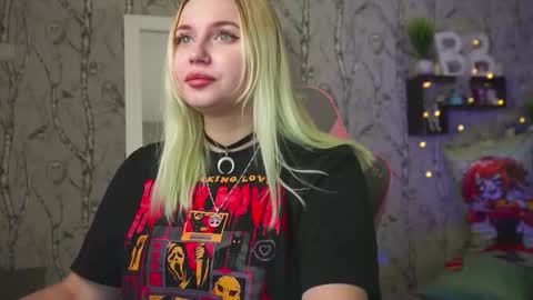 Emilia online show from February 3, 6:40 am