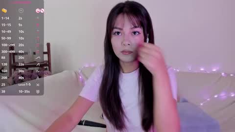 Snapshot of moonlight8_ chatting on September 29, 7:46 am LANA online show from September 29, 7:46 am