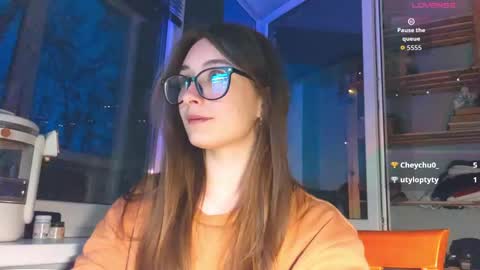 Dana online show from April 19, 6:21 pm