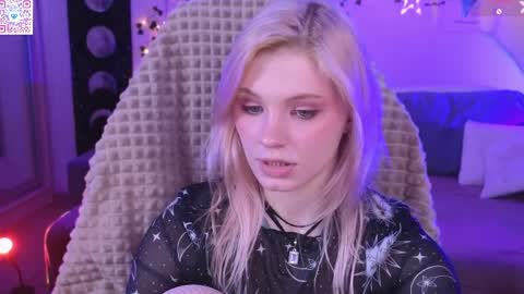 Mia   online show from April 10, 6:03 pm