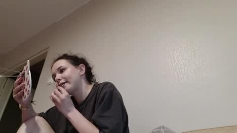 moonlightpoison online show from June 5, 6:39 am