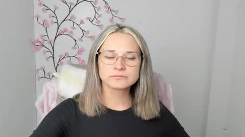 Susanna online show from January 11, 6:24 pm