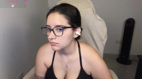 Moon Woman online show from November 16, 1:29 am