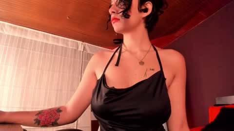 Michelle online show from February 1, 3:33 pm