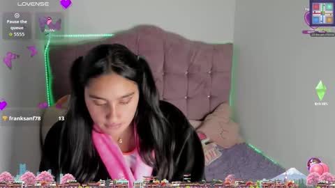 Snapshot of morena_rodriguez_9 chatting on October 18, 12:14 am morena_rodriguez_9 online show from October 18, 12:14 am