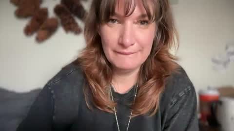 Mossy Mommy online show from July 28, 2:24 pm