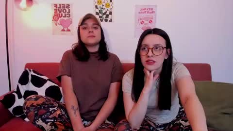 Laura online show from April 13, 4:58 am