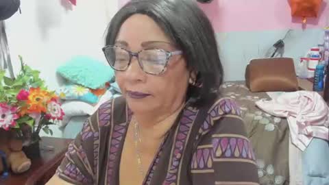 mrs_mommy online show from July 3, 7:09 pm