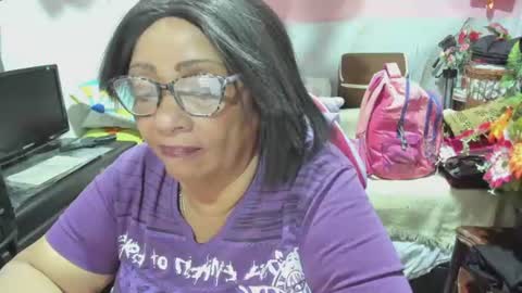 mrs_mommy online show from July 18, 12:03 am