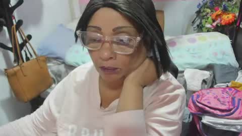 mrs_mommy online show from June 11, 12:54 am