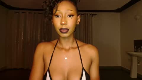 Snapshot of ms_crystal chatting on October 19, 9:28 pm ms_crystal online show from October 19, 9:28 pm