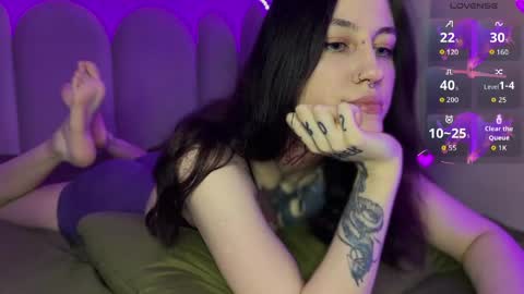 Dita online show from May 31, 8:10 pm