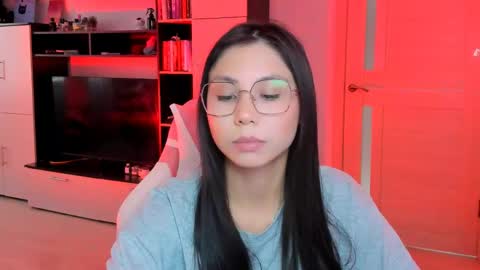ms_emily_ online show from June 9, 11:42 am