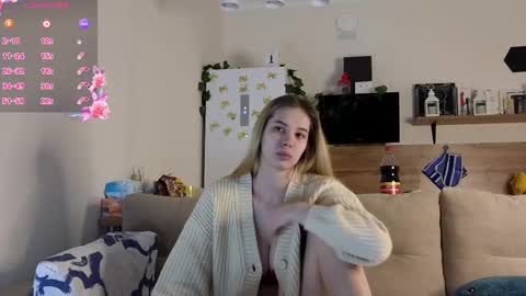 Snapshot of ms_foryou chatting on February 27, 3:47 am Ms ForYOU online show from February 27, 3:47 am