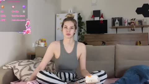 Snapshot of ms_foryou chatting on January 29, 3:15 pm Ms ForYOU online show from January 29, 3:15 pm